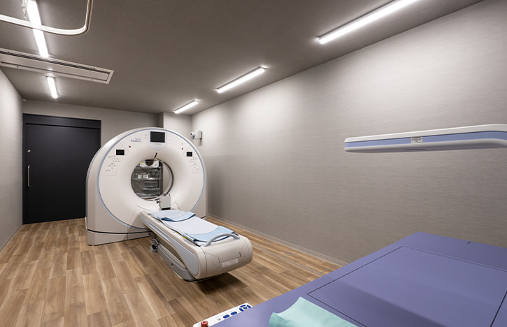 スポーツドクターによる診療と最新機器による診療